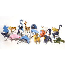 Load image into Gallery viewer, PLAYin CHOC PLAYin CHOC ToyChoc Box ENDANGERED ANiMALS GiFT SET